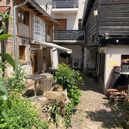 La Maison D'eugene アパート *